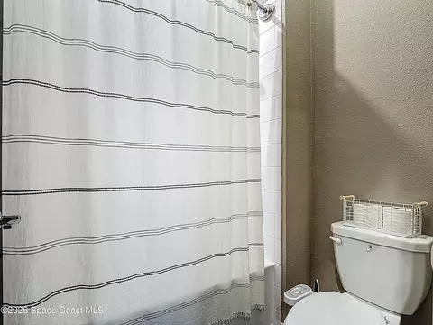 Bath - 4471 Holstein St, Saint Cloud, FL 34772 photo 3 of 5