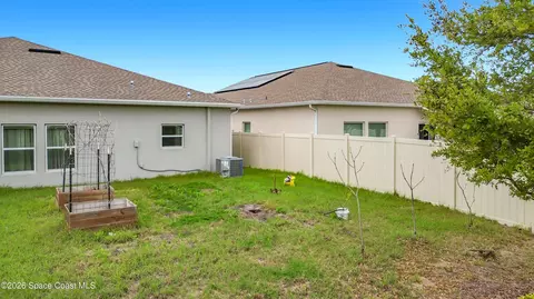 Exterior - 4471 Holstein St, Saint Cloud, FL 34772 photo 3 of 5