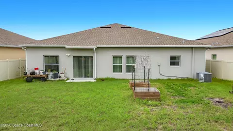 Exterior - 4471 Holstein St, Saint Cloud, FL 34772 photo 2 of 5