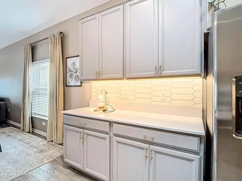 Kitchen - 4471 Holstein St, Saint Cloud, FL 34772 photo 6 of 9