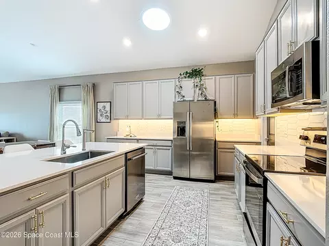 Kitchen - 4471 Holstein St, Saint Cloud, FL 34772 photo 2 of 9