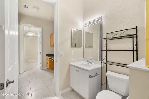 Bath - 4459 Chastain Dr, Melbourne, FL 32940 photo 7 of 7