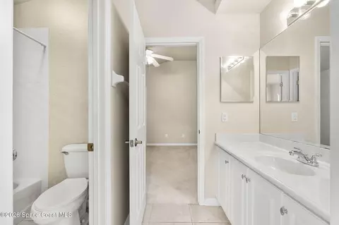 Bath - 4459 Chastain Dr, Melbourne, FL 32940 photo 4 of 7