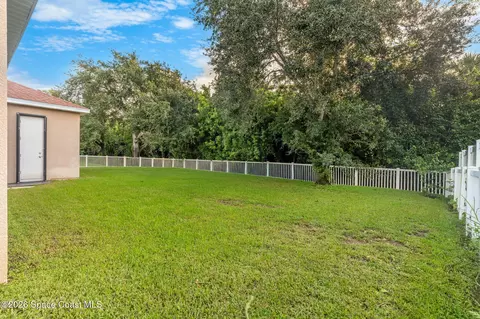 Exterior - 4459 Chastain Dr, Melbourne, FL 32940 photo 6 of 7