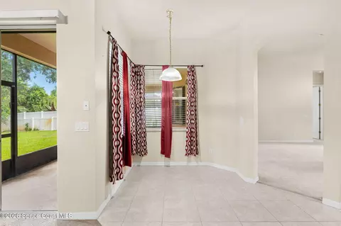Dining - 4459 Chastain Dr, Melbourne, FL 32940 photo 1 of 1