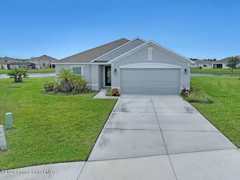 586 Cooper Ct SW, Palm Bay, FL 32908