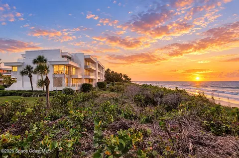 5554 Jimmy Buffett Memorial Hwy #301, Indian River Shores, FL 32963