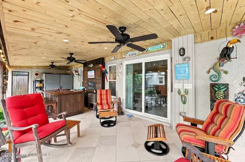 Exterior - 5193 Bridge Rd, Cocoa, FL 32927 photo 4 of 13