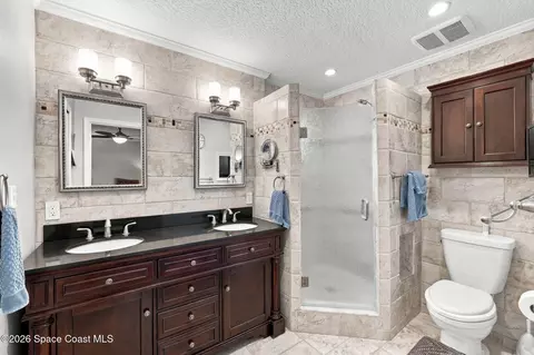 Bath - 5193 Bridge Rd, Cocoa, FL 32927 photo 2 of 6