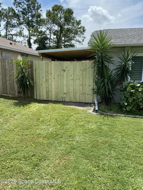 Exterior - 5193 Bridge Rd, Cocoa, FL 32927 photo 13 of 13