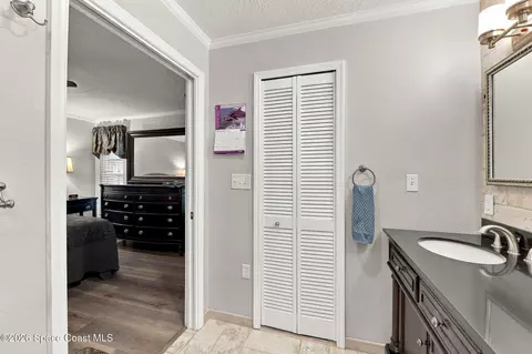 Bath - 5193 Bridge Rd, Cocoa, FL 32927 photo 1 of 6