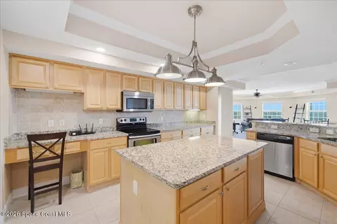 Kitchen - 1211 E New Haven Ave #501, Melbourne, FL 32901 photo 2 of 5