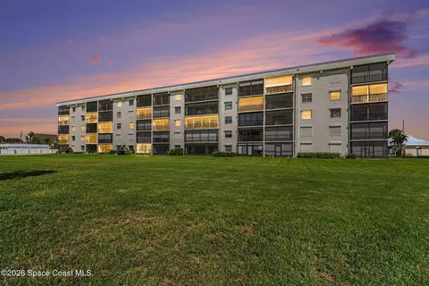 3165 N Atlantic Ave #B106, Cocoa Beach, FL 32931