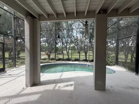 Exterior - 2014 Applegate Dr, Ocoee, FL 34761 photo 2 of 9