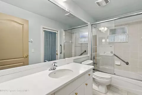 Bath - 3642 Shawnee Ln, Melbourne, FL 32901 photo 3 of 3