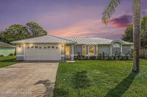 5987 Cardiff Ave, Cocoa, FL 32927