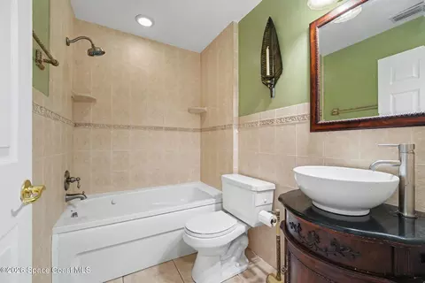 Bath - 100 Canebreakers Dr #209, Cocoa, FL 32927 photo 3 of 3