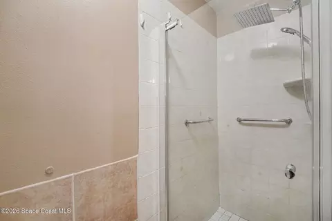 Bath - 100 Canebreakers Dr #209, Cocoa, FL 32927 photo 2 of 3