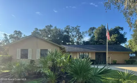 3815 Grovewood Ln, Titusville, FL 32780