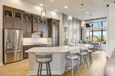 Kitchen - 5337 Kirkwall Cir, Melbourne, FL 32940 photo 5 of 8