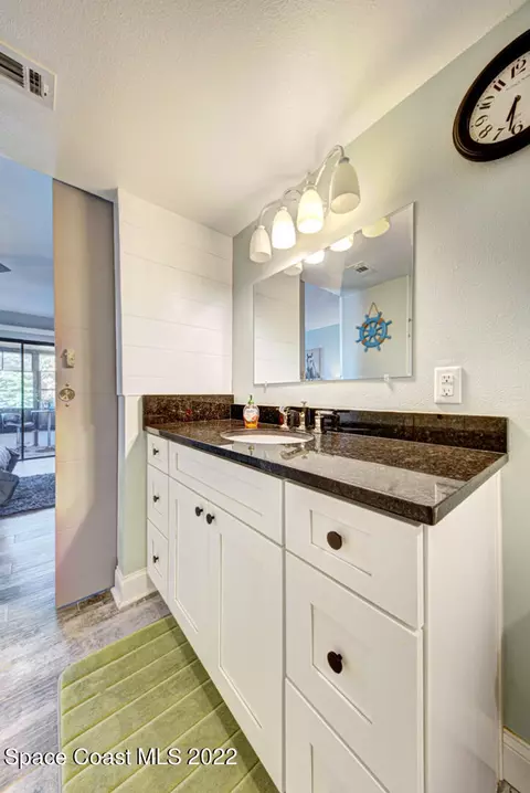Bath - 3461 Sparrow Ct, Melbourne, FL 32935 photo 3 of 4