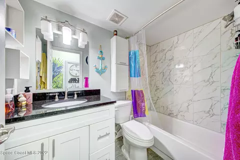 Bath - 3461 Sparrow Ct, Melbourne, FL 32935 photo 4 of 4