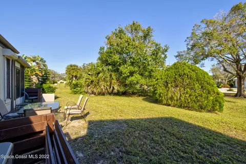 Exterior - 3461 Sparrow Ct, Melbourne, FL 32935 photo 4 of 4