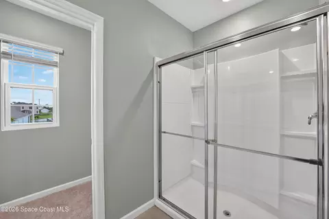 Bath - 5329 Waterfall Pl, Grant, FL 32949 photo 2 of 4
