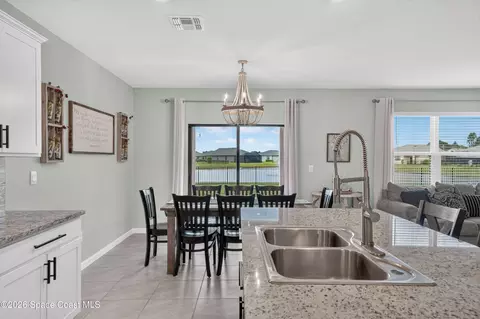 Dining - 5329 Waterfall Pl, Grant, FL 32949 photo 1 of 4