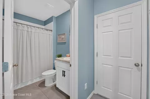 Bath - 5329 Waterfall Pl, Grant, FL 32949 photo 1 of 4