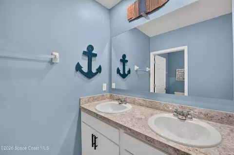 Bath - 5329 Waterfall Pl, Grant, FL 32949 photo 3 of 4