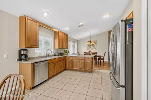 Kitchen - 7127 Broderick Dr, Melbourne, FL 32940 photo 4 of 4