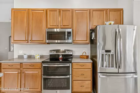 Kitchen - 7127 Broderick Dr, Melbourne, FL 32940 photo 3 of 4