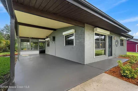 Exterior - 611 Aloha Ave, Cocoa, FL 32927 photo 8 of 9