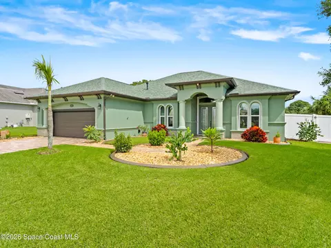 Exterior - 1700 Marcello Dr, Melbourne, FL 32934 photo 10 of 12