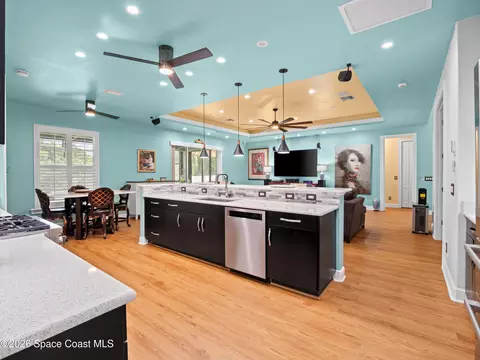 Kitchen - 1700 Marcello Dr, Melbourne, FL 32934 photo 6 of 9