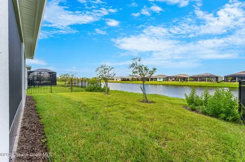 Exterior - 3534 Bubbles Ct, Melbourne, FL 32940 photo 7 of 17