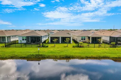 Exterior - 3534 Bubbles Ct, Melbourne, FL 32940 photo 8 of 17