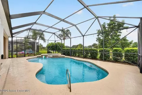 Exterior - 8044 Creshire Ct, Melbourne, FL 32940 photo 9 of 11
