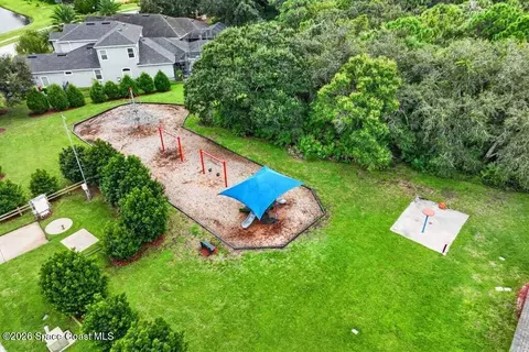 View/Area - 8044 Creshire Ct, Melbourne, FL 32940 photo 11 of 14