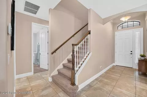 Entry Way - 8044 Creshire Ct, Melbourne, FL 32940 photo 2 of 5
