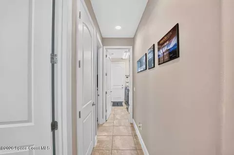 Entry Way - 8044 Creshire Ct, Melbourne, FL 32940 photo 4 of 5