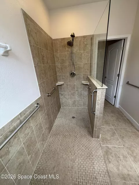 Bath - 3684 Gurrero Dr, Melbourne, FL 32940 photo 2 of 4