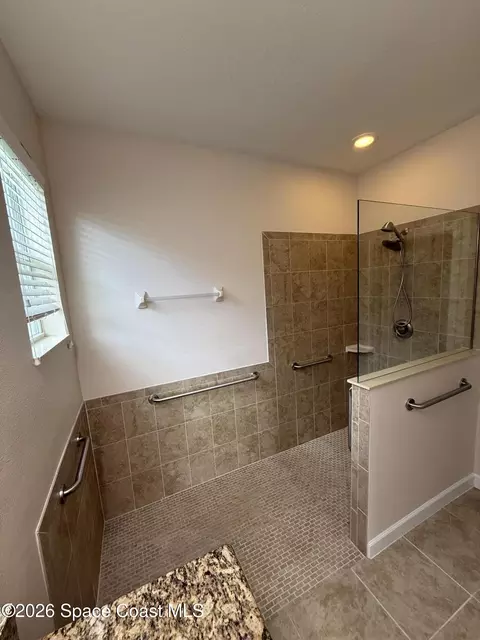 Bath - 3684 Gurrero Dr, Melbourne, FL 32940 photo 3 of 4