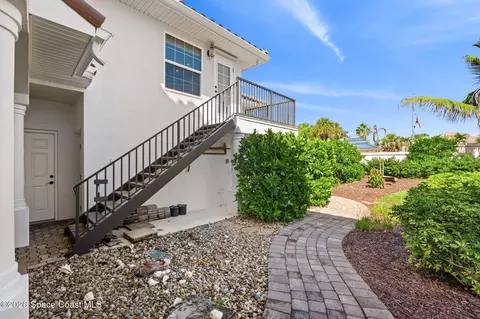 Exterior - 201 Loggerhead Dr, Melbourne Beach, FL 32951 photo 14 of 20