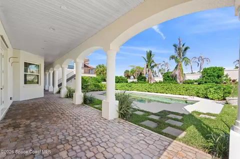 Exterior - 201 Loggerhead Dr, Melbourne Beach, FL 32951 photo 13 of 20