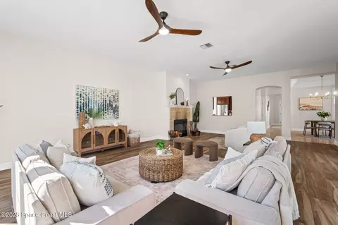 Living - 201 Loggerhead Dr, Melbourne Beach, FL 32951 photo 8 of 10