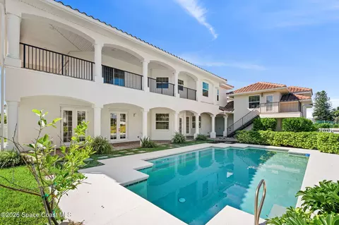 Exterior - 201 Loggerhead Dr, Melbourne Beach, FL 32951 photo 12 of 20