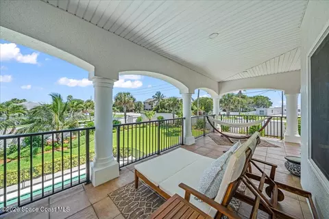 Exterior - 201 Loggerhead Dr, Melbourne Beach, FL 32951 photo 6 of 20