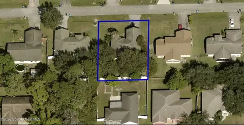 1760 Nanton St NW, Palm Bay, FL 32907